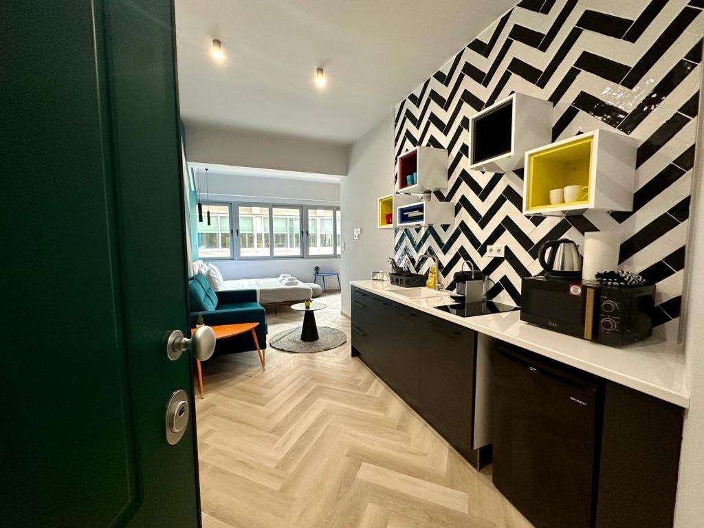 Апартаменты Ermou Funky Lofts Афины Экстерьер фото